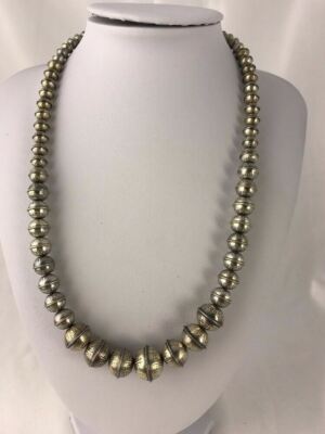 Hand Stamped Bench Navajo Pearls Graduated Sterling Silver Bead Necklace 21 