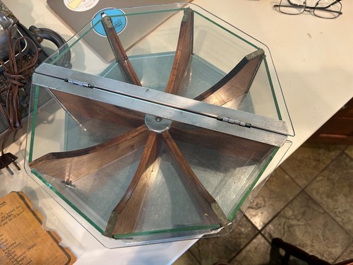 Contenedor giratorio vintage de metal de vidrio con cupón con dijes cuadrados de caramelo - Imagen 2 de 5