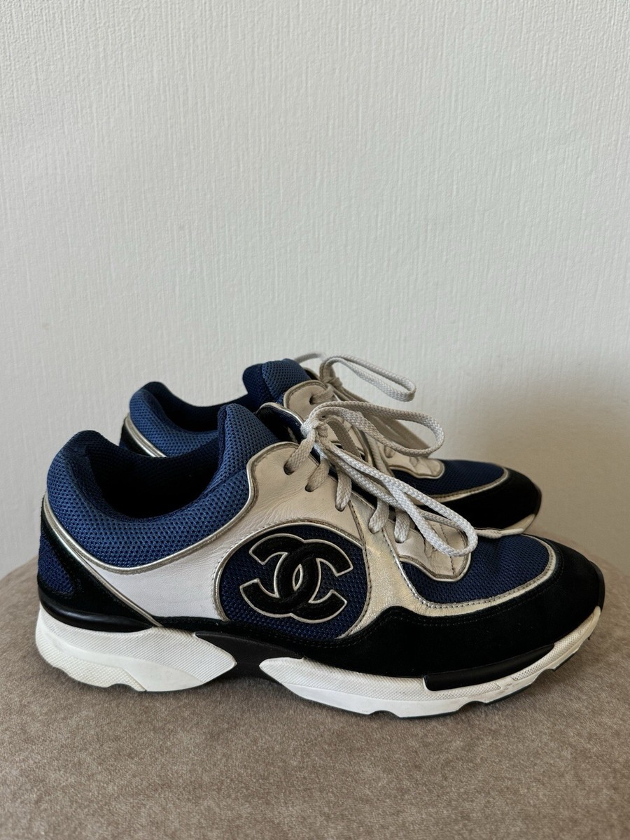 CHANEL★【大人気で嬉しい入手】ブルースウェードエスパ38 Authentic Chanel Blue Black Suede Leather CC Logo Sneakers