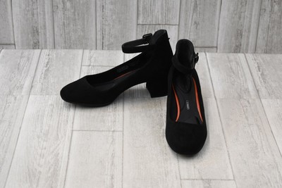 total motion novalie bootie 2