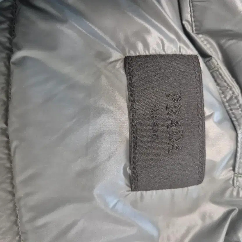 Prada Lightweight Down Padding Jacket Size 46 - image 8