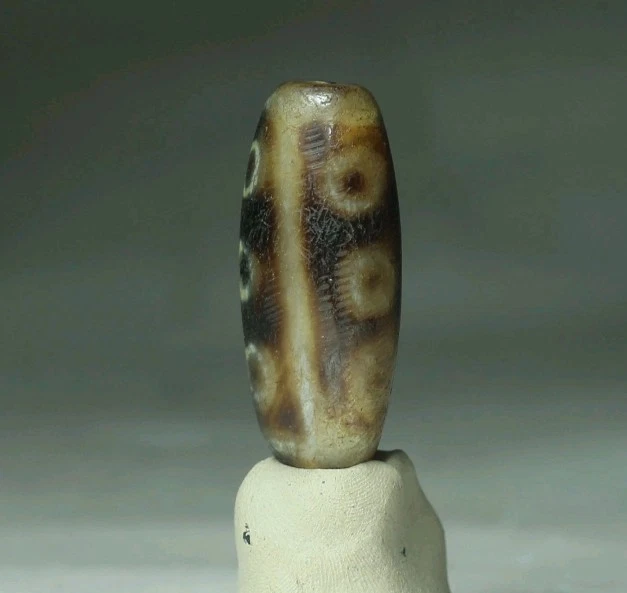 Antiguo ágata indo/tibetana anterior a 1800 patrón especial 9 ojos cuentas Dzi 10*17*37 mm Foto 3 de 4