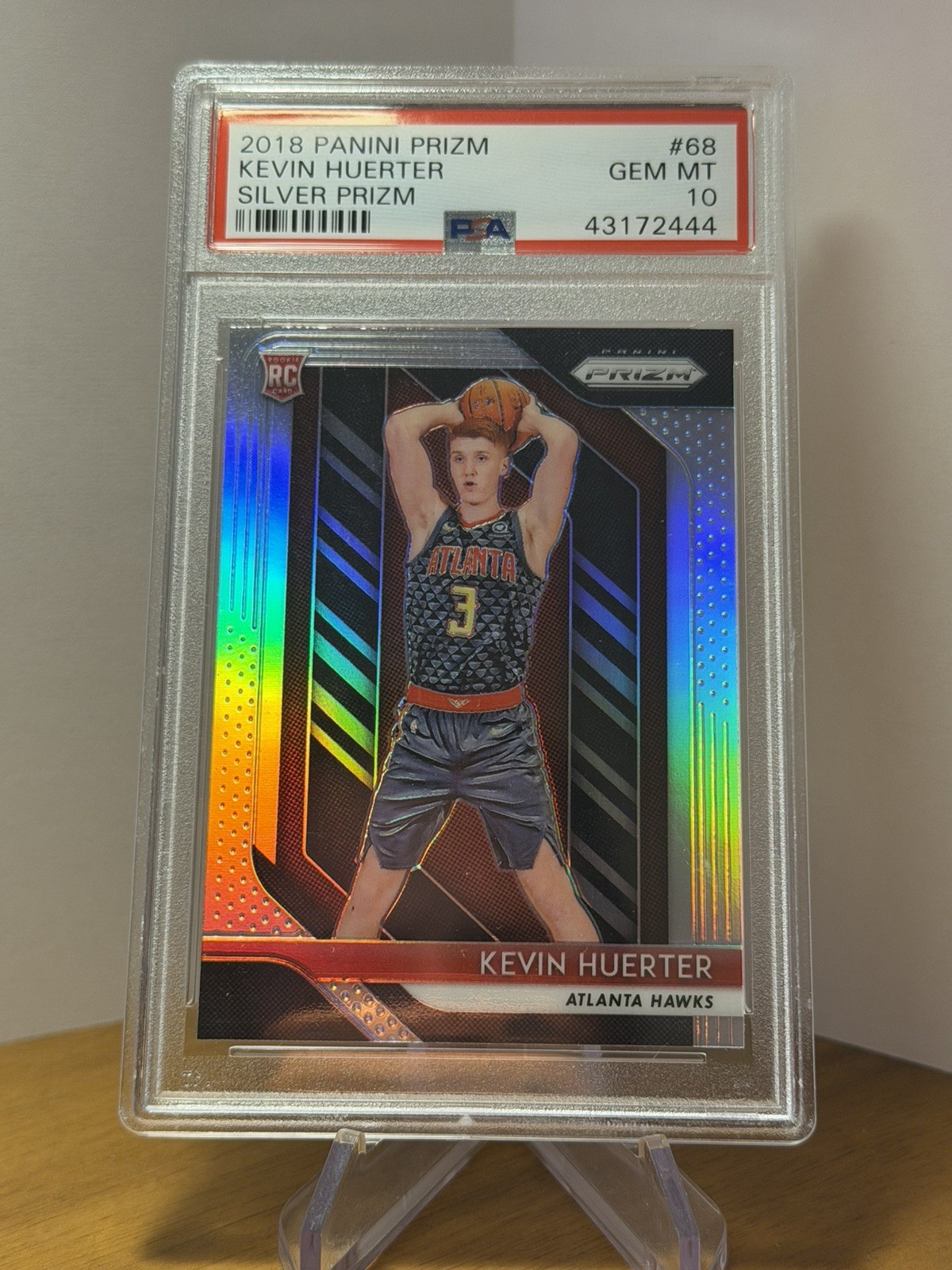 😳2018 KEVIN HUERTER PANINI SILVER PRIZM #68 RC”PSA 10 GEM MINT”Hawks/Kings😎😎