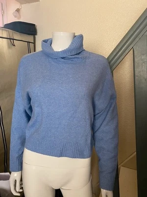 petit pull col roulé court femme stradivarius en taille xs / 34 - Photo 1/3