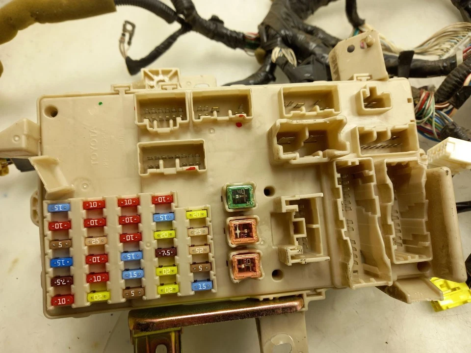 04 LEXUS ES330 3.3L DASH WIRE HARNESS AUTOMATIC TRANSMISSION - Image 4 of 4