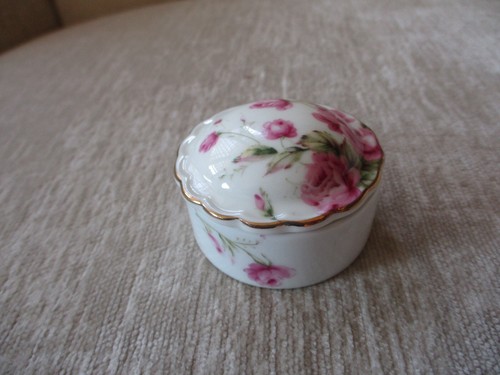 Geo Z Lefton China Purple Flowers Covered Trinket Dish Gold Trim - Picture 3 of 10