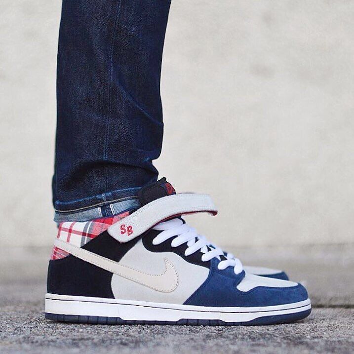 Nike Sb Dunk Mid PROMO SAMPLE 9999 UNRELEASED Goofy boy Nike Sb Dunk Mid PROMO SAMPLE 9999 UNRELEASED Goofy boy