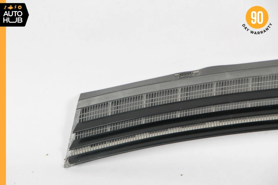 Решетка решетка вентиляционная для капота 92-99 Mercede W140 S500 400SEL черная 1408300613 от оригинального производителя - Изображение 2 из 4