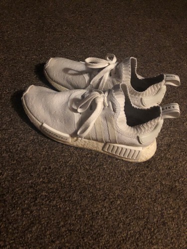 triple white japan nmd