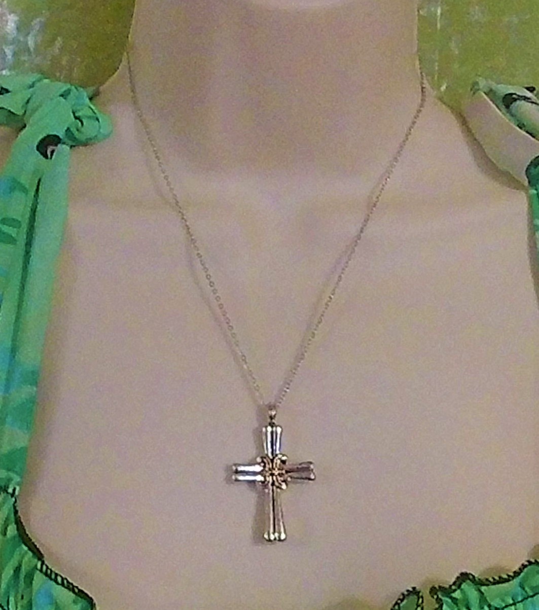 Necklace with a Silver Tone Cross Pendant eBay