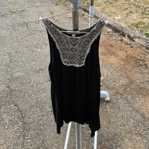 Rewind Women's Black Sleeveless Top Medium with Lace Detail · Used