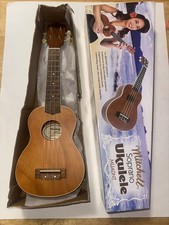 Mitchell MU40NT Concert Ukulele - Natural Wood