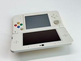 Nintendo New 3DS Handheld System White Mario Edition Bundle *Top Screen Yellowed