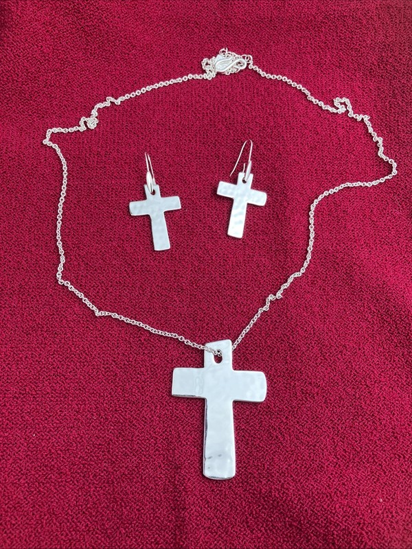 RLM Robert Lee Morris White Bronze Hammered Cross Necklace Earrings Set Long RLM