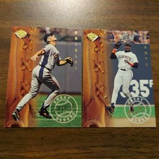 2 Cal Ripken Jr ORIOLES #14 & Barry Bonds GIANTS #3 1995 Leaf GREAT GLOVES Cards