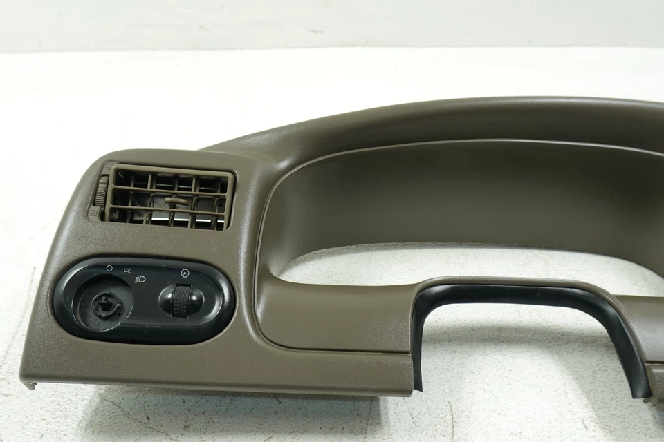 Cuadro de instrumentos Ford Excursion 2000-2005 OEM ventilaciones bisel de ajuste tostado/marrón | W6062 Foto 4 de 4