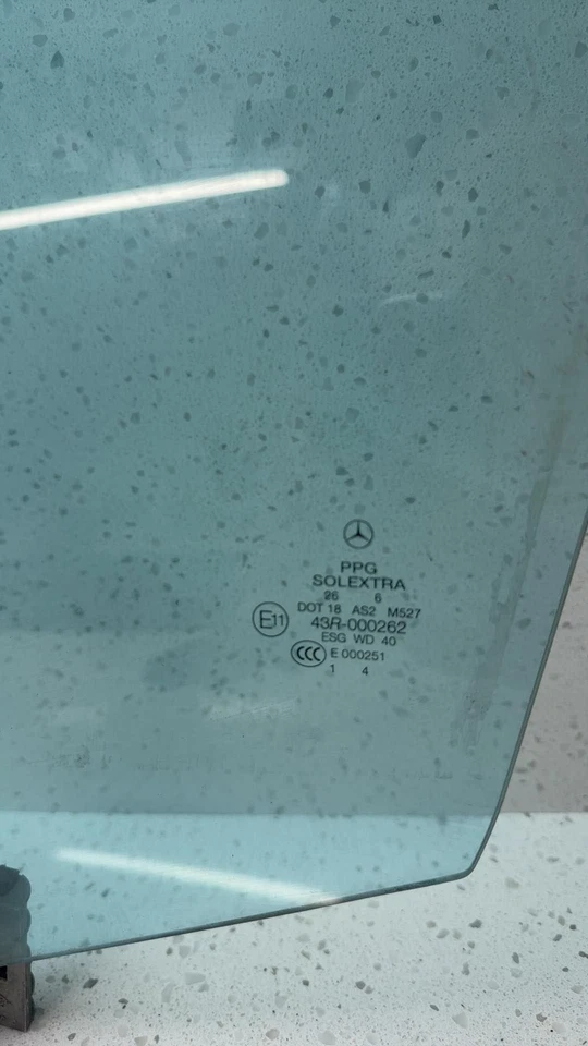 04 05 06 07 MERCEDES C-CLASS Front Door Glass/window Mercedes-Benz Left Foto 3 de 4