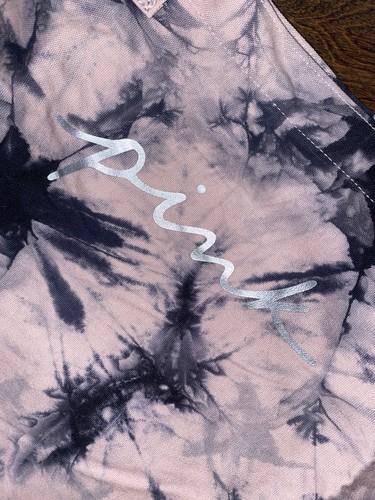 VS PINK NWT Huge Tote Bag Zip Pockets Blk&Pink Out Of Stock On Site TyeDye R$50