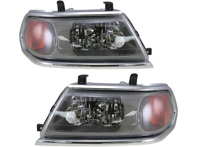 TRQ 12HS93H Headlight Assembly Set Fits 2000-2004 Mitsubishi Montero Sport