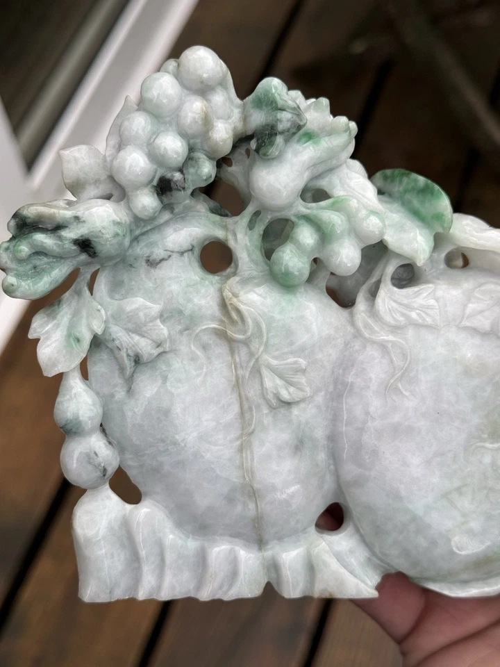 LARGE CHINESE REPUBLIC PERIOD JADEITE PEACH AND GOURD GROUP - Image 3 of 4