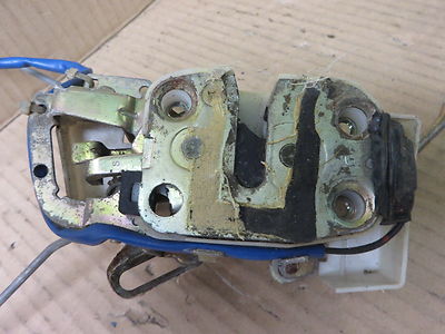 MAZDA MX3 MX 3 92-96 1992-1996 DOOR LATCH w/ SWITCH PASSENGER