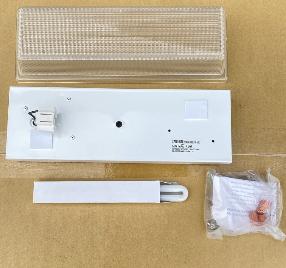 White Metal / Plastic LED Light Bar 13w Bulb Included Indoor Outdoor - Image 2 of 4