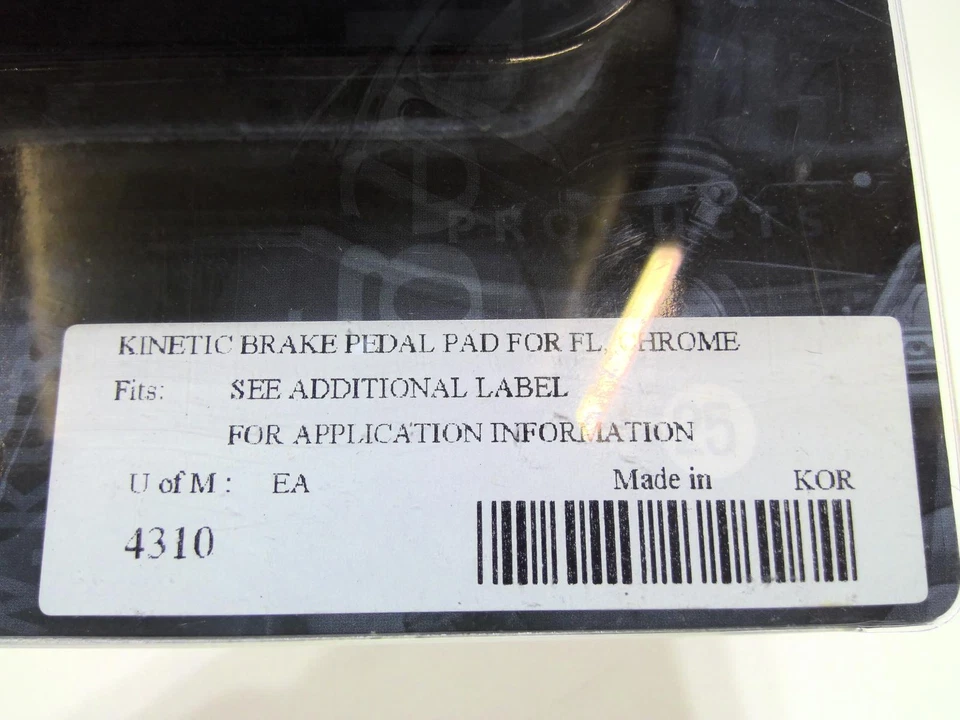 Pastilla de pedal de freno Kuryakyn Kinetic 1980-2021 Harley Touring 4310 Foto 4 de 4