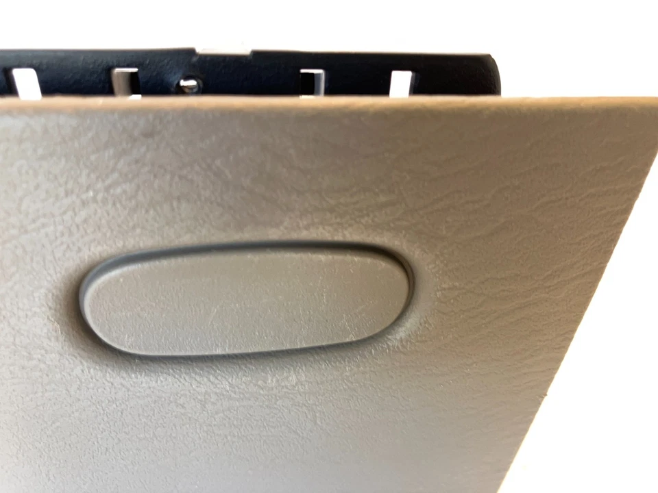 Cenicero Bandeja de cenizas con inserto Dodge Ram 1500 2002-2005 2003-05 2500 3500 Taupe M9L5 Foto 3 de 4