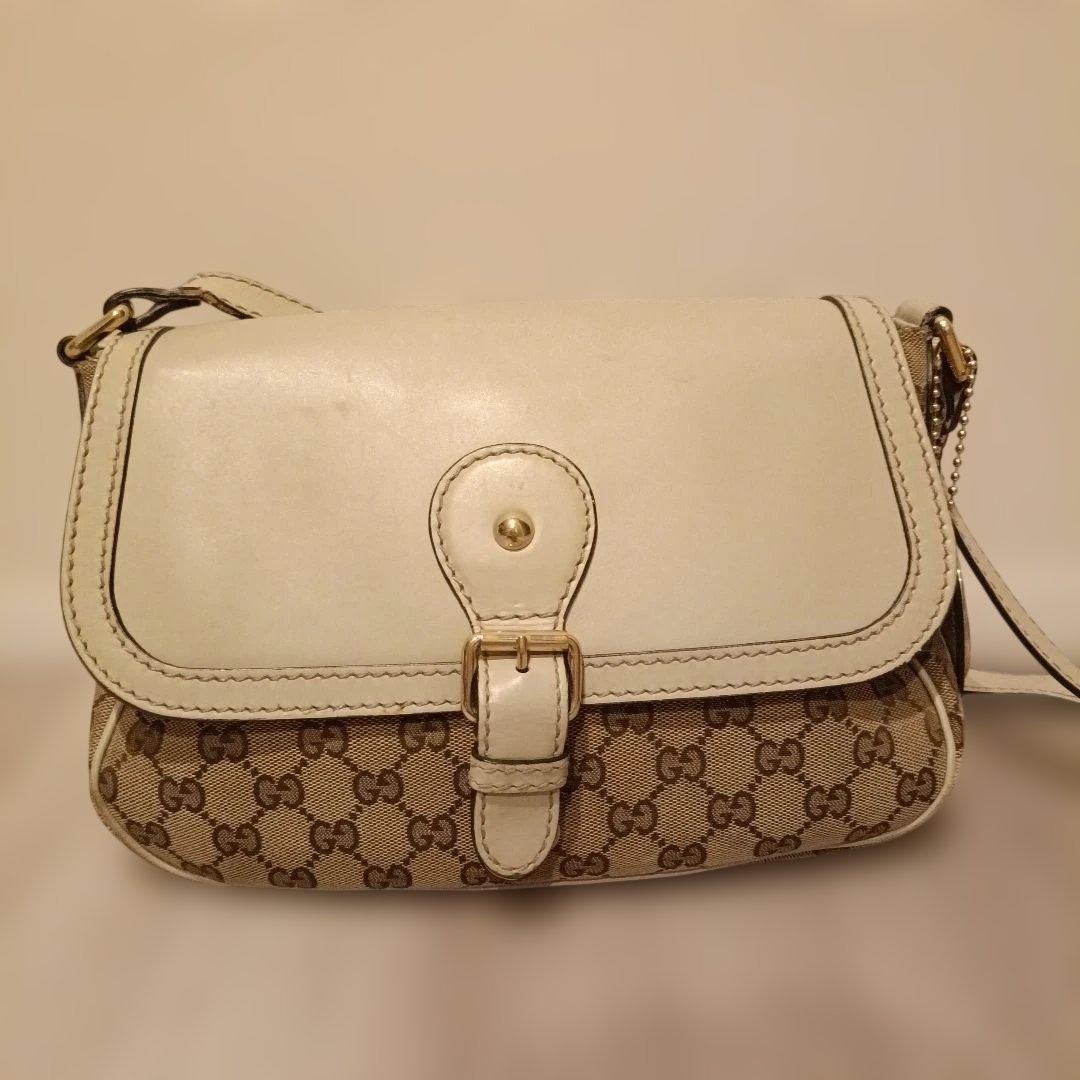 Authentic Gucci GG Pattern Shoulder Bag Cream White Canvas Leather Compact Style