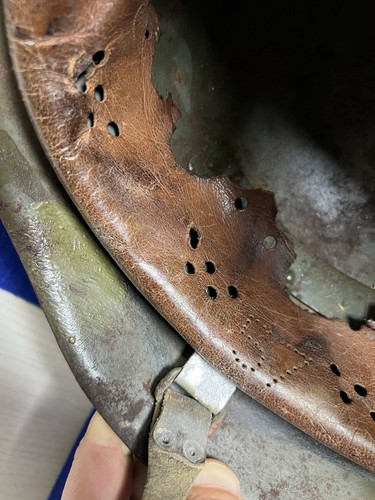 Elmetto Italiano M33 Bellico WW2 tracce Fregio Artiglieria - Foto 14 di 14