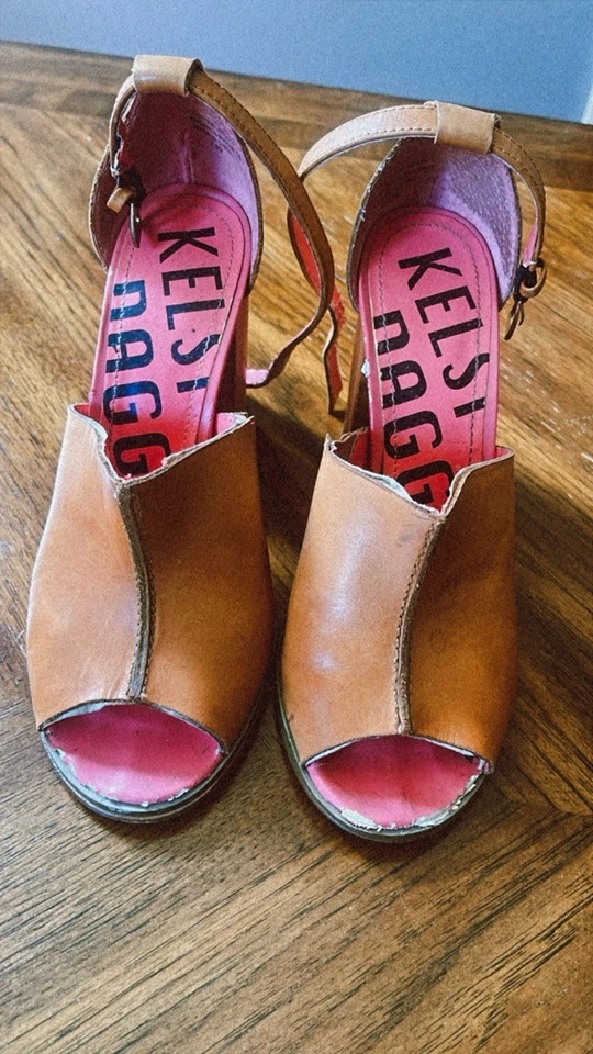 Kelsi Dagger Georgie Luggage Tan Vachetta Slide Heels (7.5) - Image 2 of 4