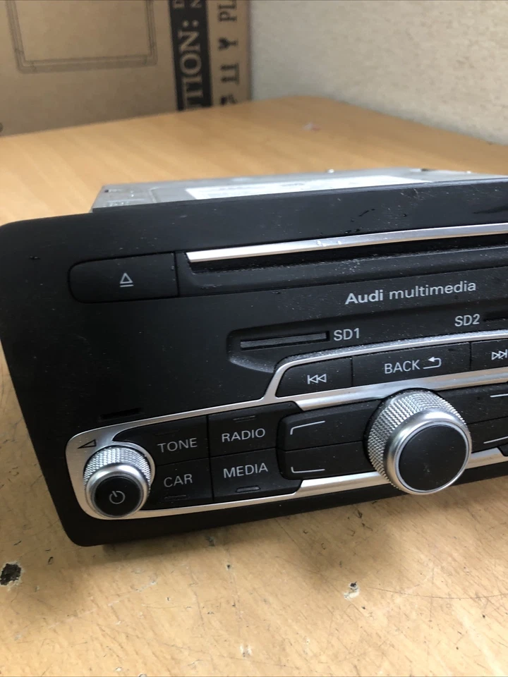 AUDI A1 8X MK2 (2010-2018) SAT NAV HEAD UNIT RADIO 8XA035192A - Image 3 of 4