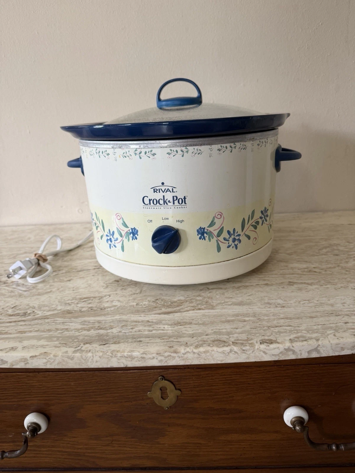 Vintage Rival Stoneware 3045 Crock-Pot Blue & White Floral Pattern Cottagecore