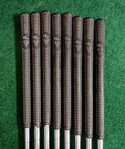 Vintage MacGregor Tourney CF4000 M2T Iron Set 2-9 Irons Regular Steel Right Hand - Picture 12 of 12