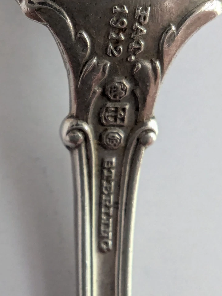 Cucharadita Gorham de plata de ley 15 g - Pat. Marca G Lion Anchor 1912 - Monograma P Foto 2 de 4