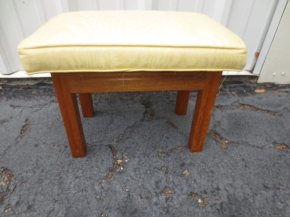Cool French Ottoman Foot Stool Rest Farmhouse Retro Country Cottage cabin Rustic - Image 2 of 4