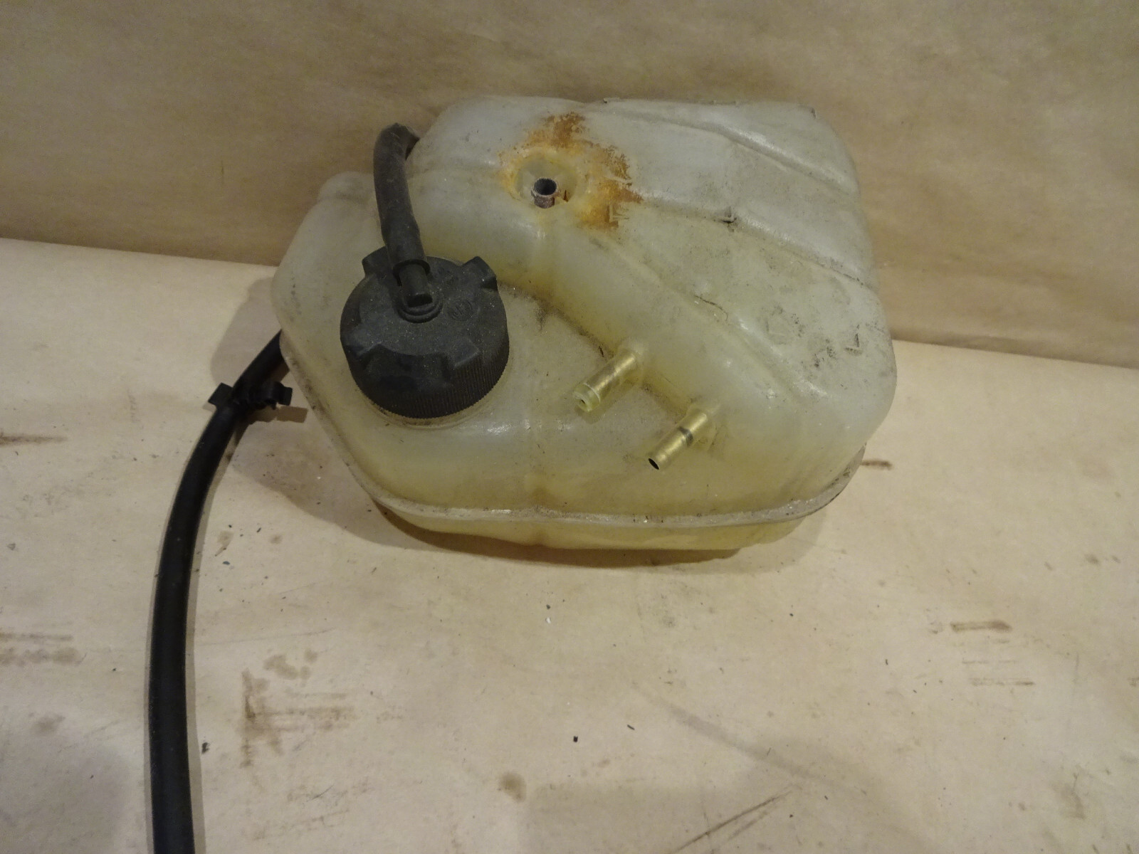 Ferrari California  Expansion Tank P/N 225992