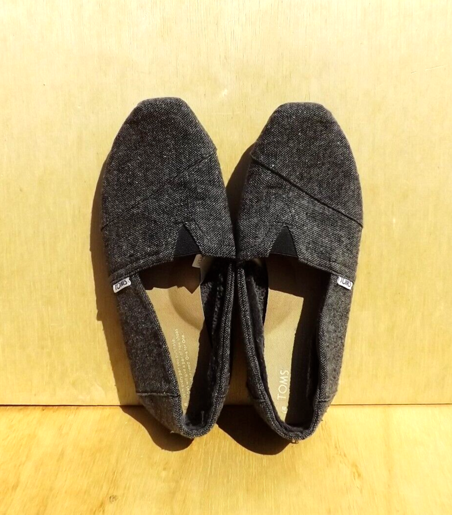 Size 8.5 Men TOMS Classic Wooly Fleece-Lined Slip-On Grey  display picture 3