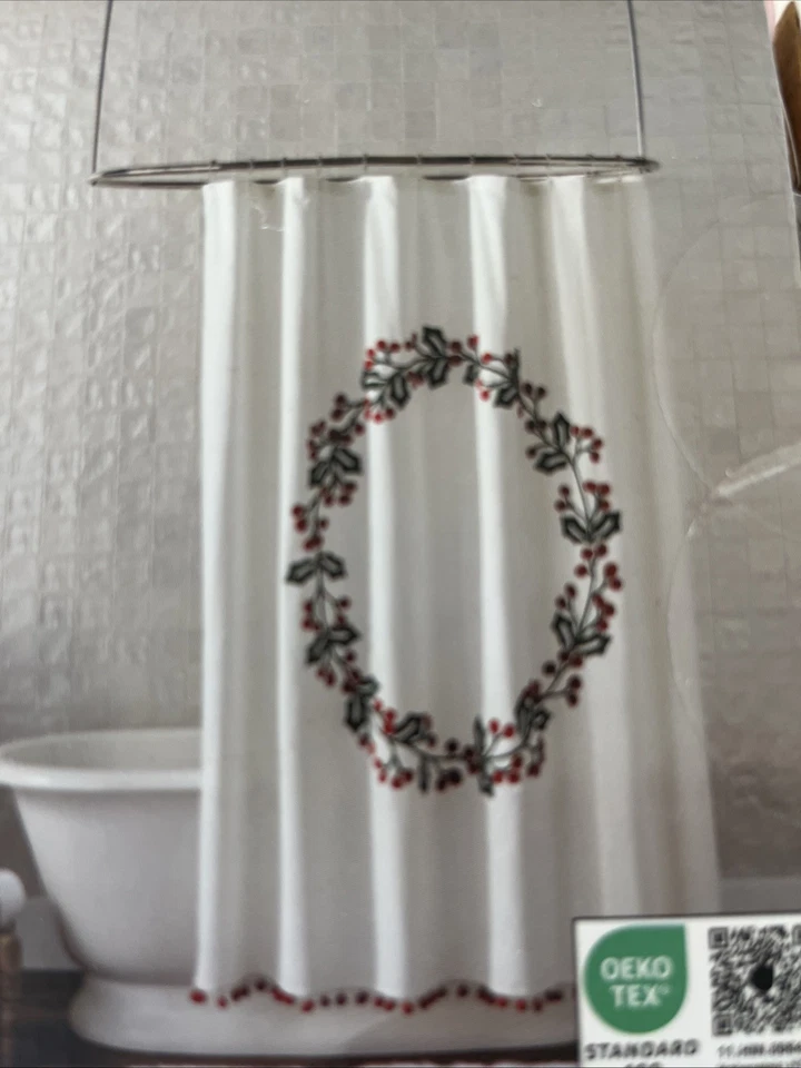 Cupcakes y Cachemira Bordada Corona Navidad Cortina de Ducha, Pompones Foto 2 de 4