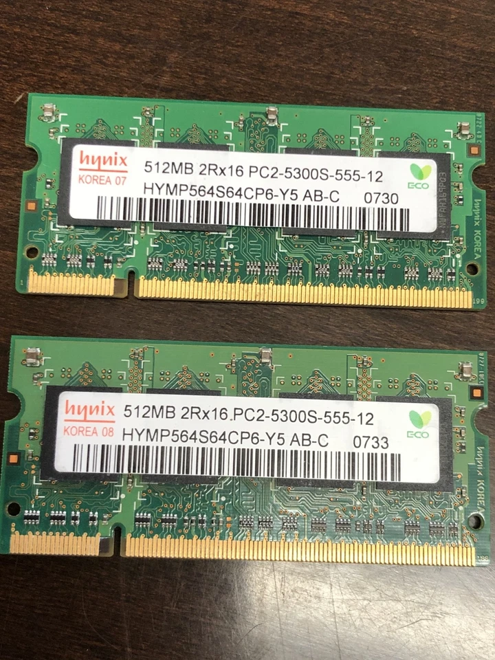 Hynix 4 X 512 mb PC2 - 5300 RAM / Memory - Image 2 of 4