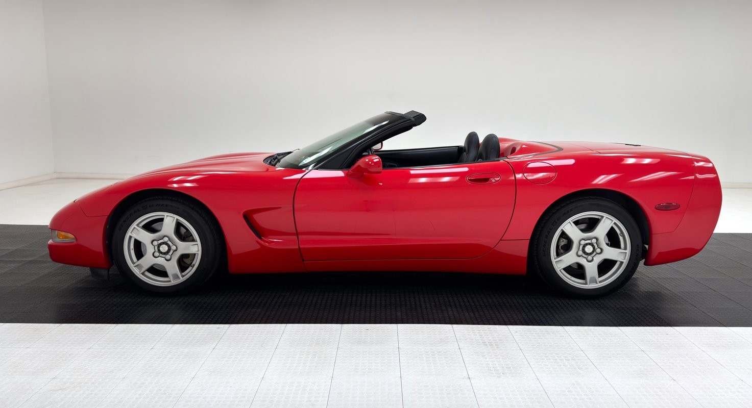 1998 Torch Red Chevrolet Corvette   | C5 Corvette Photo 4