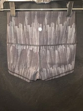 Lululemon Lululemon Align™ High-Rise Short 2" Size Small MSRP $65 BRAND NEW!