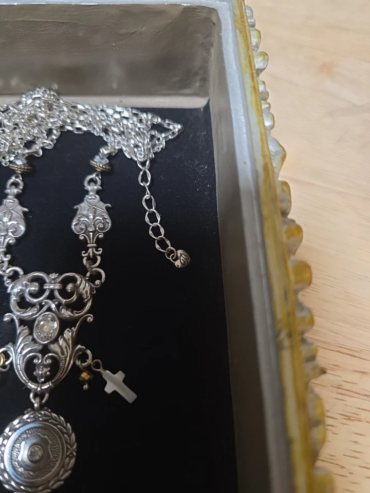 Collar Cristales Swarovski Gris Espiritual Catedral Brighton Foto 3 de 3