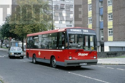 35mm Farbdia London Transport M Dennis Dt DT90 H890LOX bei London 1991