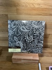 RECOLLECTIONS - 12x12 Scrapbook Album Black  White Paisley Pattern
