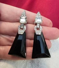 KJL KENNETH JAY LANE BLACK LUCITE CLEAR RHINESTONE DANGLE ELEGANT CLIP EARRINGS