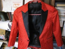 TAZIO YOUTH RED TUXEDO JACKET SIZE 8 PERFECT CONDITION VALENTINES DAY / WEDDING