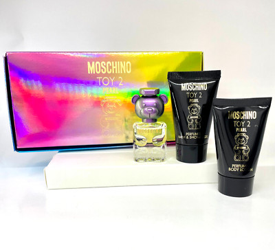 希少 非売品 メナード MENARD 重ね香 ボディ2点ミニボトルセット 2箱 MOSCHINO Set Toy 2 pearl miniperfume + lotion + shower gel | eBay
