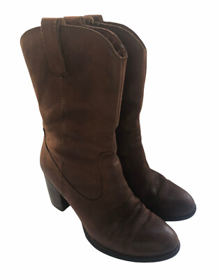 •EUC• Born Crown Women's •Allegra Western Leather Heeled Boots• Size 8! 