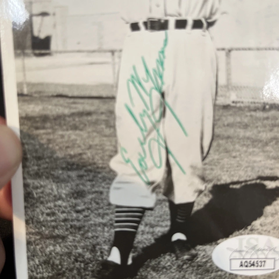 Early Wynn signed autographed 1951 postcard, during 1st 20 game win season JSA! - Image 2 of 4